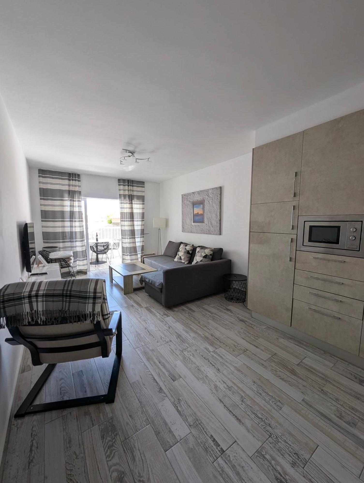 Cozy Apartment In Los Cristianos Guincho  Buitenkant foto