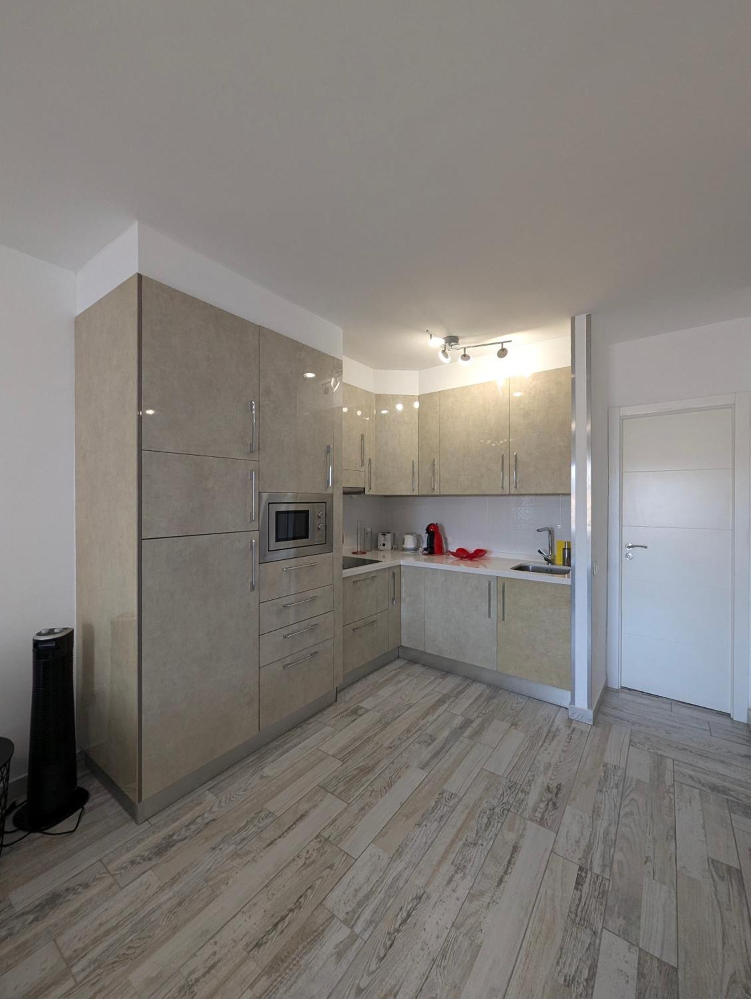 Cozy Apartment In Los Cristianos Guincho  Buitenkant foto